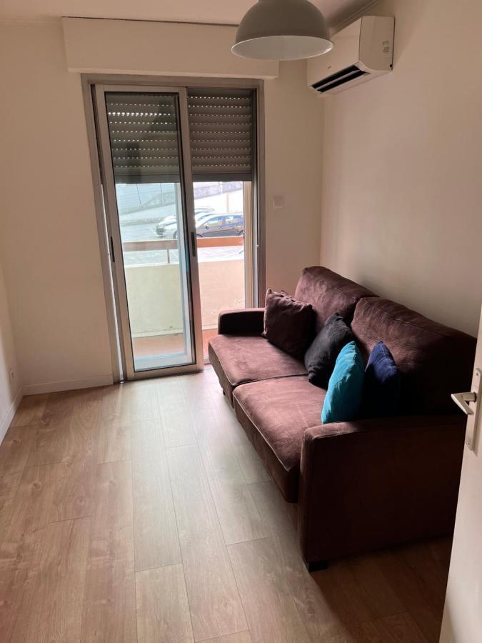 Superbe Appartement Au Bord De Plage Cros De Cagnes Zewnętrze zdjęcie